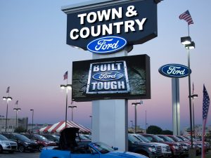 Panorama City LED Signs custom lighted led pole pylon sign 300x225